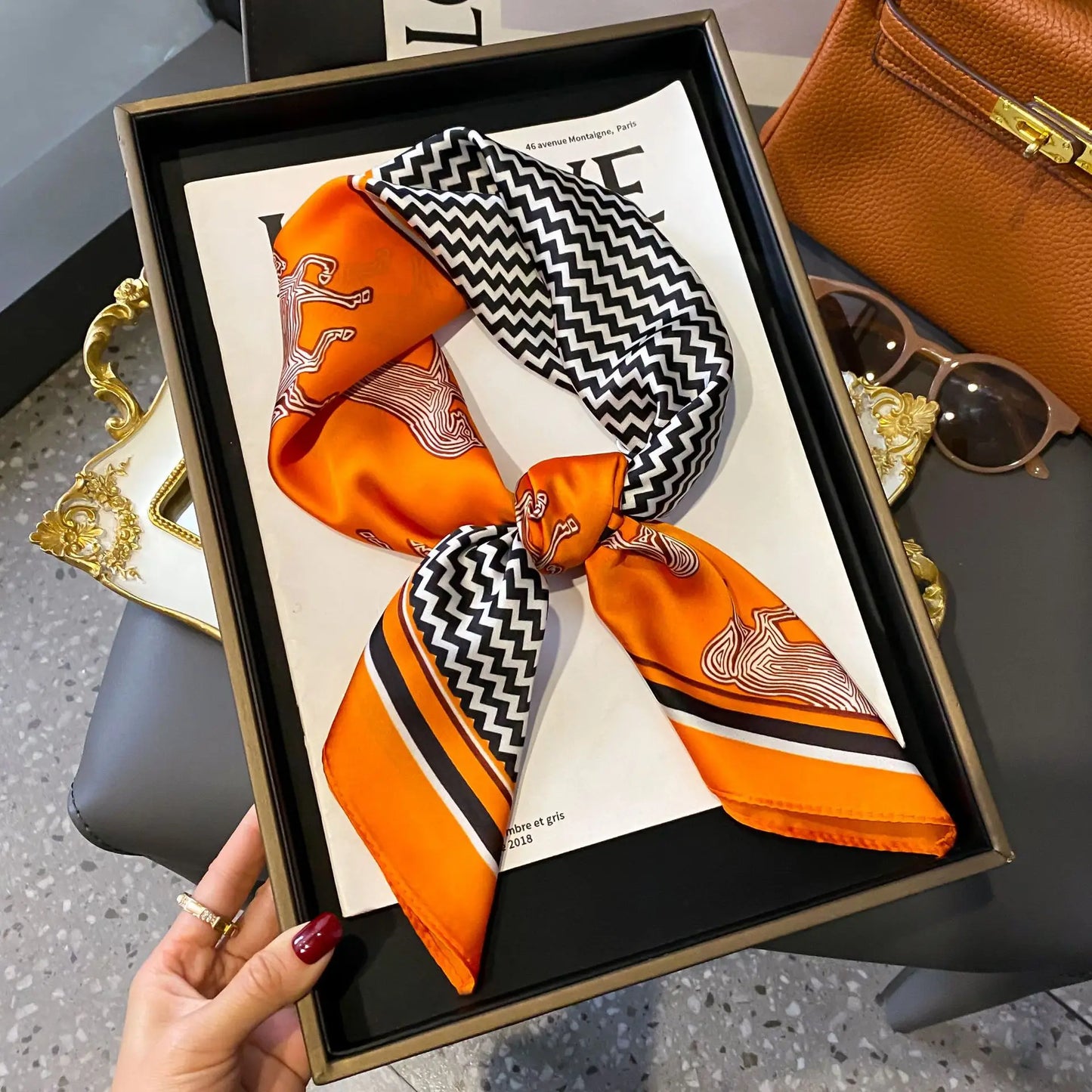 Elegant Luxury Chain Print Silk Scarf For Fashionable Sun Protection