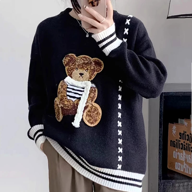 Unisex Kawaii Bear Embroidered Sweater – Harajuku Y2K Loose Fit Pullover