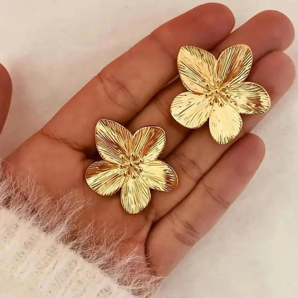 Stunning Trendy 2PC Stainless Steel Flower Earrings for Festivals