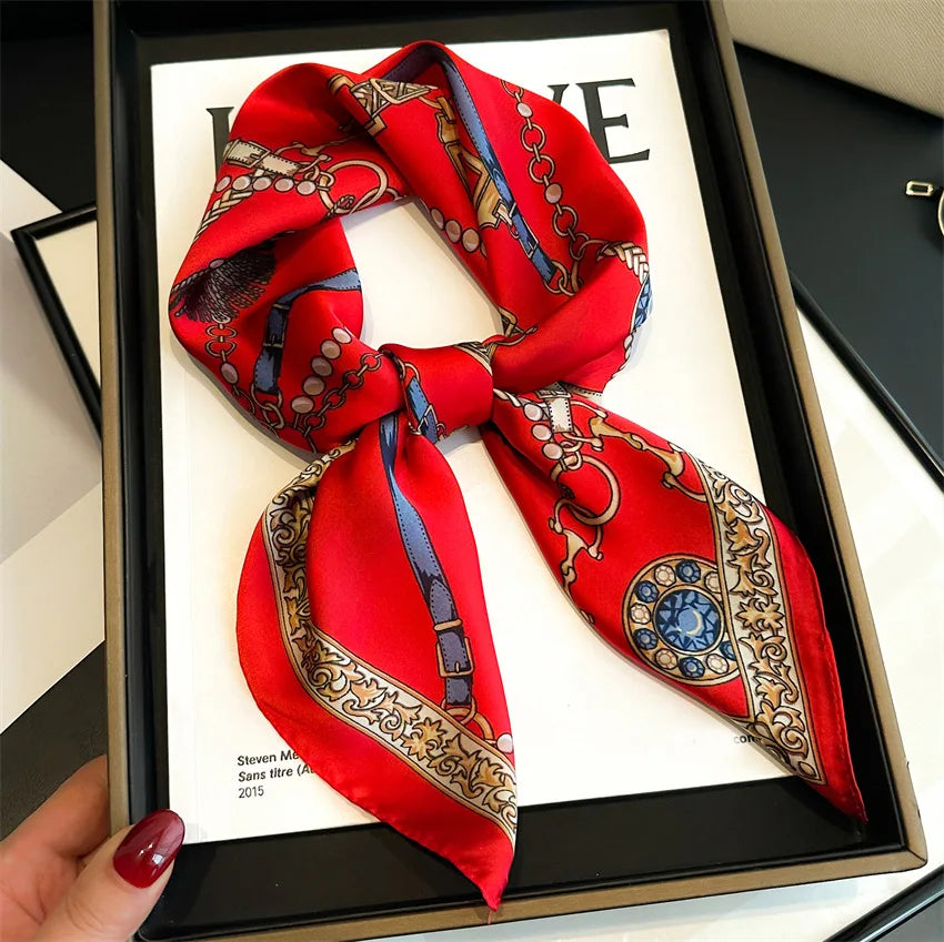 Elegant Luxury Chain Print Silk Scarf For Fashionable Sun Protection
