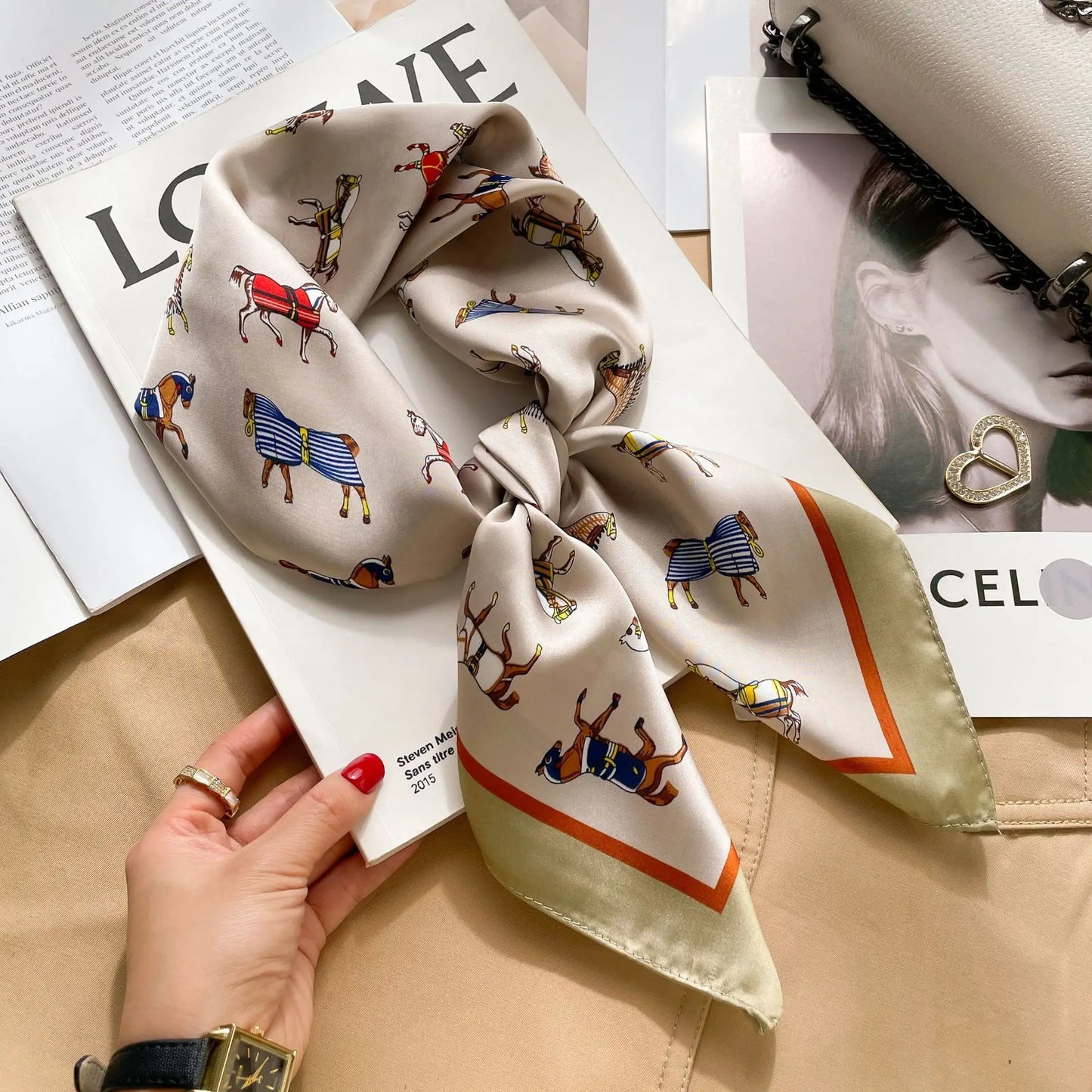 Elegant Luxury Chain Print Silk Scarf For Fashionable Sun Protection