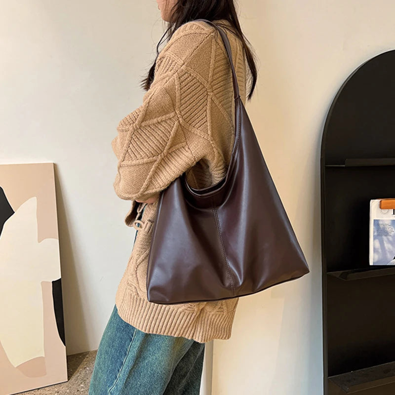 Retro Women’s Shoulder Tote Bag – Versatile Crossbody Pack, Large Capacity Fashion Commuter Book Bag