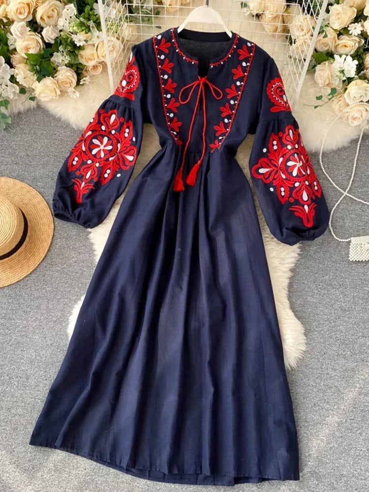 Women's Bohemian Embroidered Floral Dress – Autumn High Waist Pleated O-Neck Lantern Sleeve Vestidos