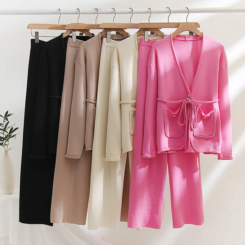 Women's Elegant Knitted 2-Piece Set – V-Neck Belted Cardigan and High-Waisted Sweatpants for Spring & Fall