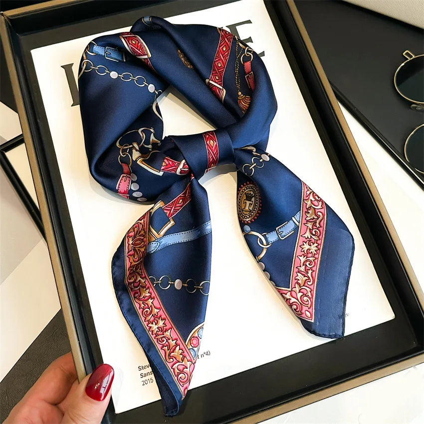 Elegant Luxury Chain Print Silk Scarf For Fashionable Sun Protection