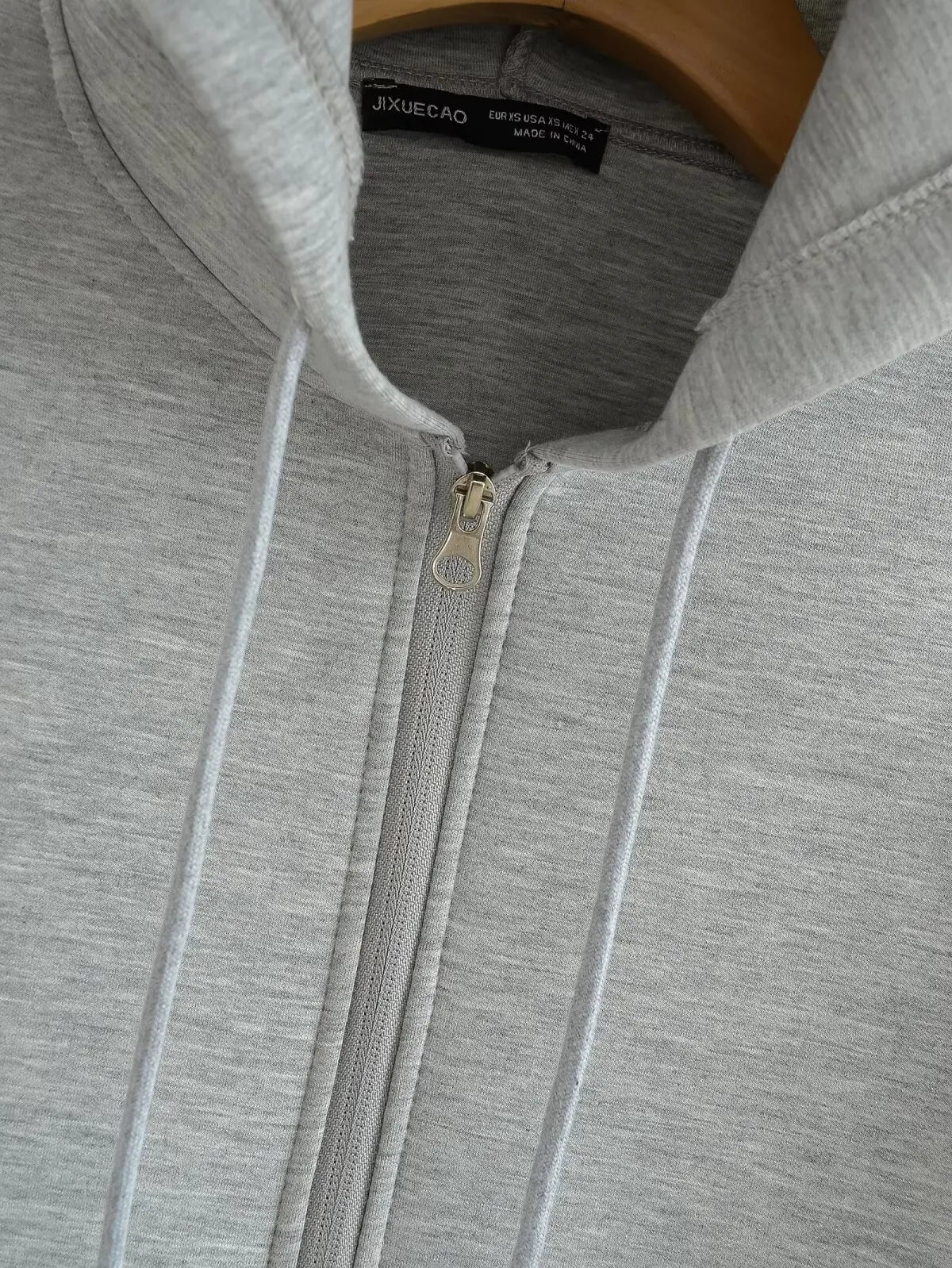 TRAFZA Women’s Autumn Gray Hooded Jacket – Zipper Coat with Big Pockets and Long Sleeves (Loose Fit)