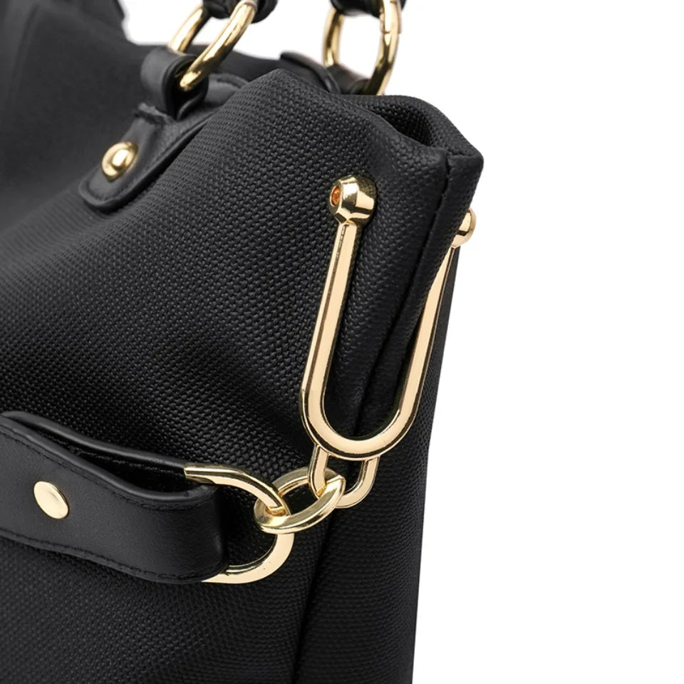 Fashionable Large-Capacity Tote Bag for Women – Stylish Shoulder Crossbody Handbag with Chain Detail