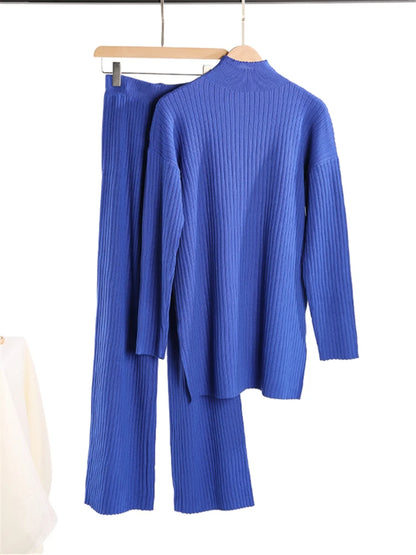 Cozy Autumn & Winter 2-Piece Knitted Tracksuit Set for Women – Turtleneck Sweater & Straight-Leg Joggers