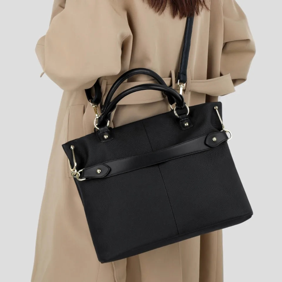 Fashionable Large-Capacity Tote Bag for Women – Stylish Shoulder Crossbody Handbag with Chain Detail