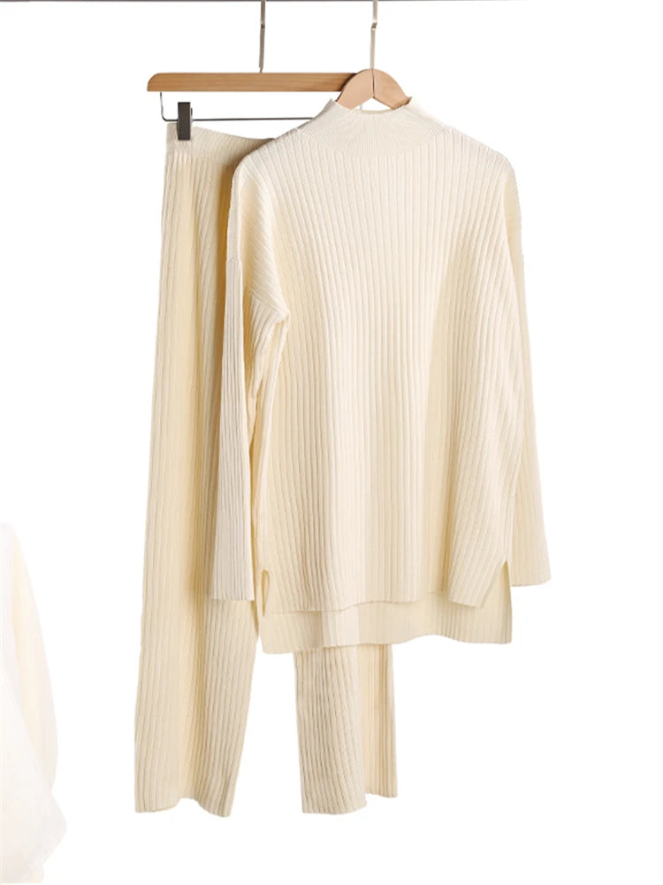 Cozy Autumn & Winter 2-Piece Knitted Tracksuit Set for Women – Turtleneck Sweater & Straight-Leg Joggers