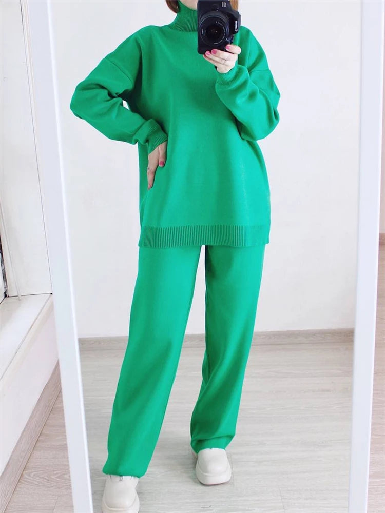 Cozy Autumn & Winter 2-Piece Knitted Tracksuit Set for Women – Turtleneck Sweater & Straight-Leg Joggers